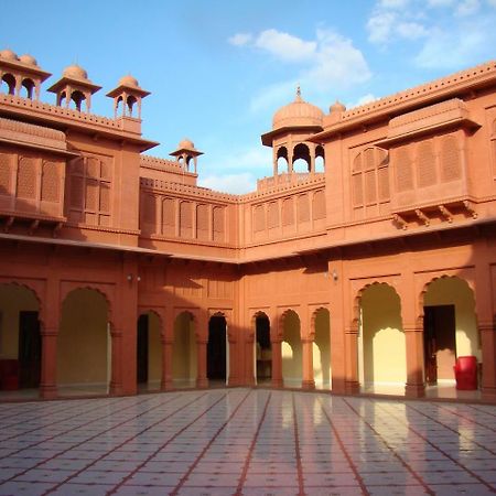 Gaj Kesri Hotell Bikaner Exteriör bild